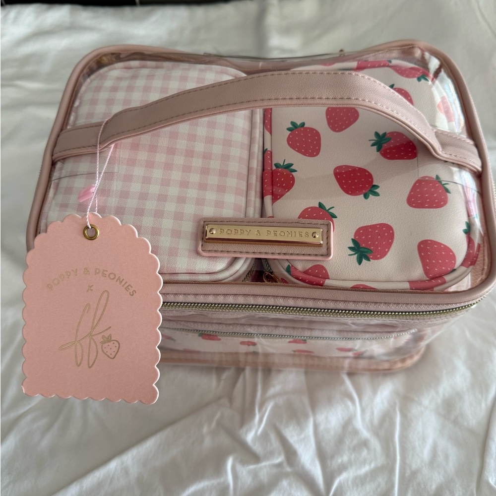 Poppy and peonies getaway Cosmetic set NWT